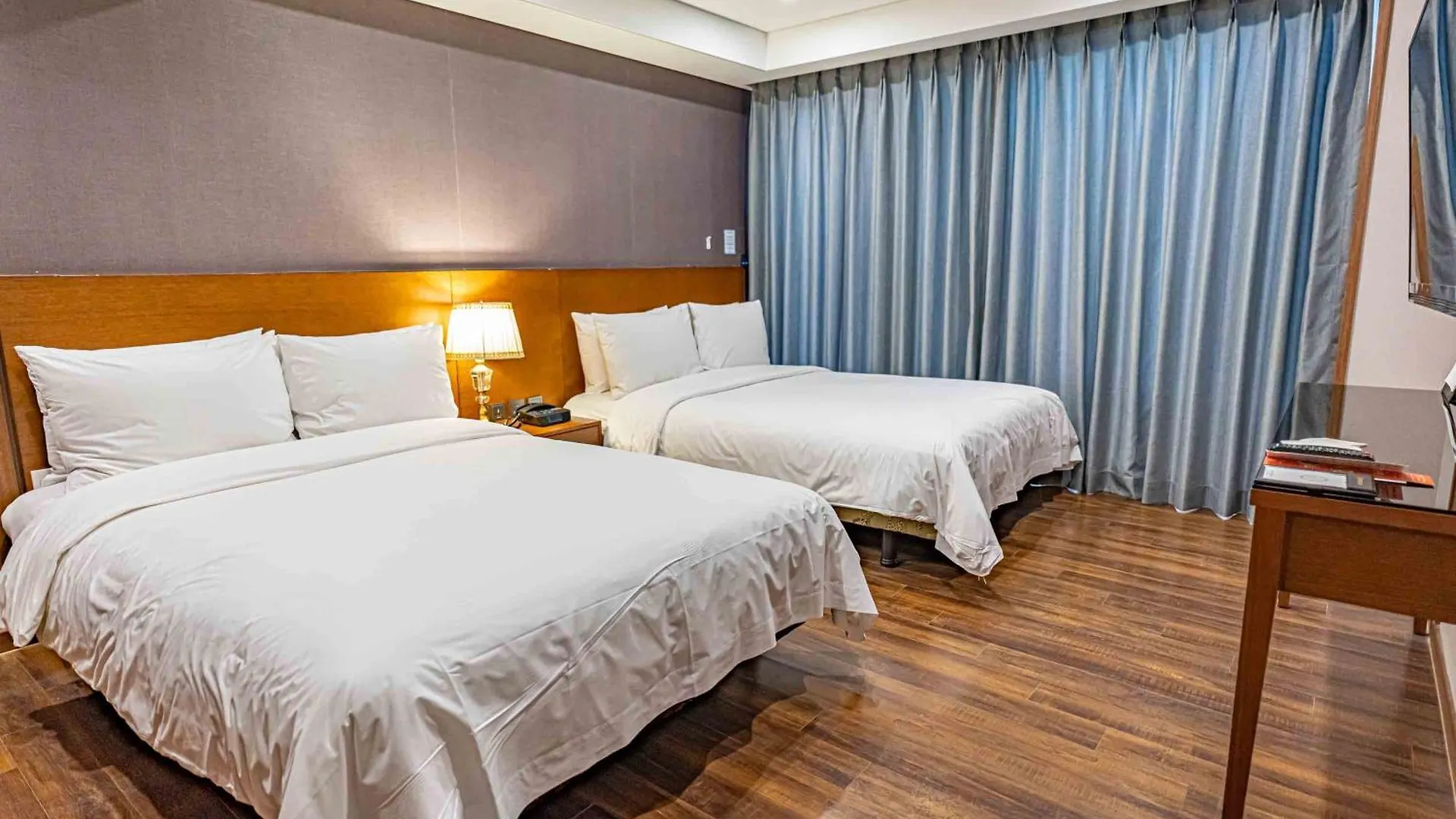 Dyne Oceano Hotel Jeju 4*,